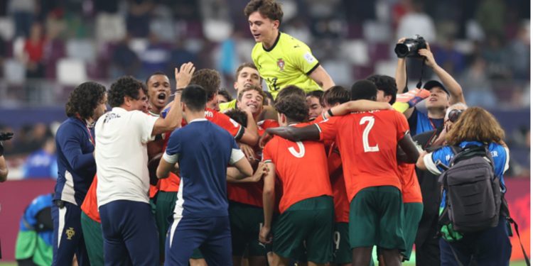 Admiten querella por injurias interpuesta por Senador Fidel Espinoza contra Diputado Manouchehri