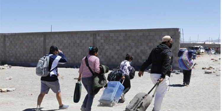 Gobierno reconoce potencial crisis humanitaria en la frontera con Perú