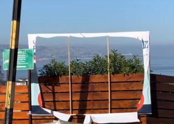 Detienen a sujeto que rompía carteles de candidata RN y la amenazó con cuchillo