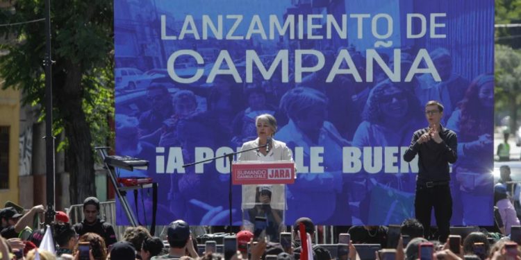 Jeannette Jara compromete nuevo Hospital Van Buren y soterramiento del metrotren en Quilpué