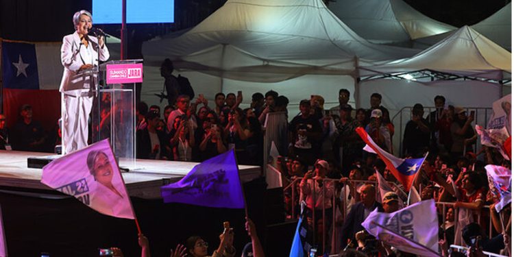 Golpes de calor en adultos mayores: cómo prevenir este riesgo silencioso que amenaza a más de un millón de personas en Chile