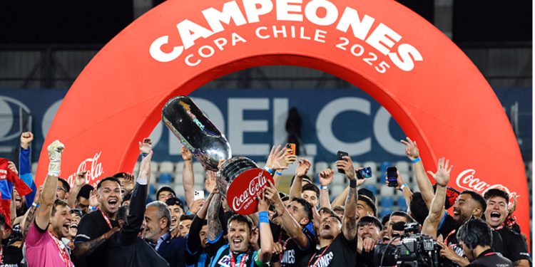 Golpes de calor en adultos mayores: cómo prevenir este riesgo silencioso que amenaza a más de un millón de personas en Chile