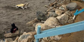 Golpes de calor en adultos mayores: cómo prevenir este riesgo silencioso que amenaza a más de un millón de personas en Chile