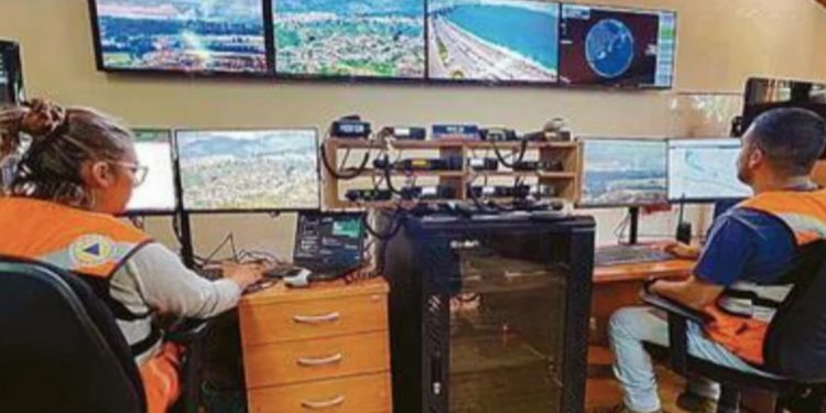 Pasajero murió al interior de microbús en pleno centro de Quilpué