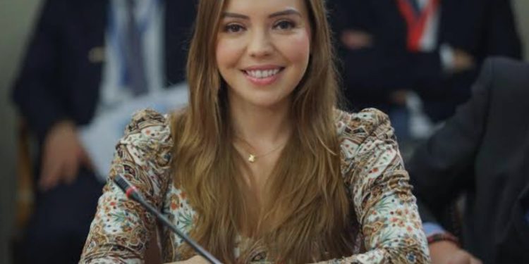 Camila Flores por triunfo de Kast: “Vamos a levantar a nuestro país de estos cuatro años terribles”