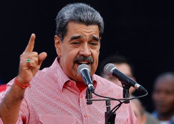 Nicolás Maduro habría sido capturado tras ataque a bases militares por parte de EE.UU. en Venezuela