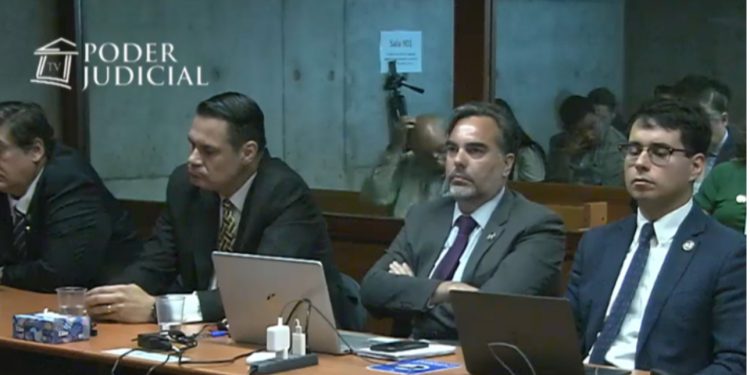 Aumenta tensión tras denuncia sobre Camila Nieto y ocultación de información sobre administración Sharp