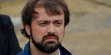 Otitis de verano: las consultas aumentan hasta un 25% durante los meses de calor