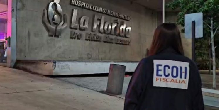 Mujer provocó caos tras dejar abandonado su auto bloqueando acceso a Playa La Boca de Concón y poniendo en riesgo a miles de personas