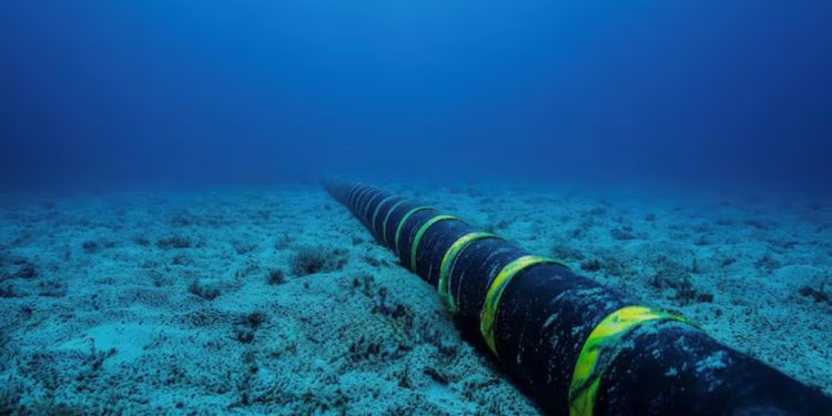 Revelan enorme lobby chino para que el cable de fibra óptica saliera desde Playa Amarilla de Concón