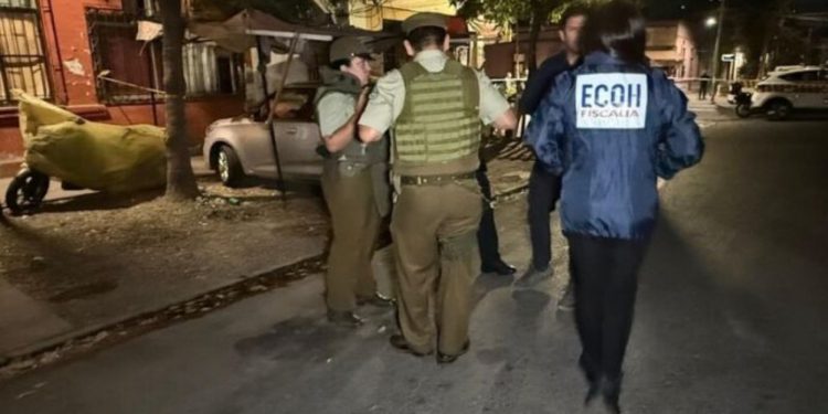 Hombre muere y otros dos resultan lesionados tras balacera en la vía pública en Independencia