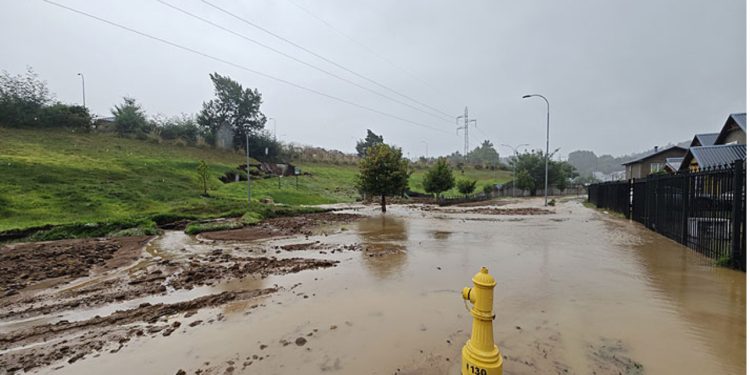 Inundaciones, derrumbes y cortes de ruta: fue saldo de sistema frontal que golpeó al sur del país