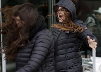 Gobernador Regional de Valparaíso constató en terreno la ejecución de importantes obras de alcantarillado, pavimentación y seguridad en la comuna de Algarrobo