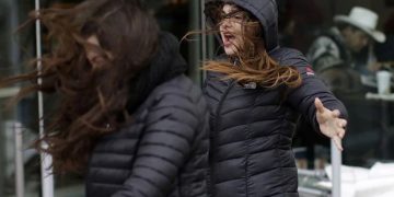 Gobernador Regional de Valparaíso constató en terreno la ejecución de importantes obras de alcantarillado, pavimentación y seguridad en la comuna de Algarrobo