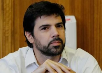 Una semana de retroceso institucional