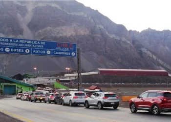 Una semana de retroceso institucional