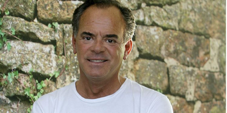 Muere a los 68 años el periodista y lector de noticias Eduardo Cruz-Johnson