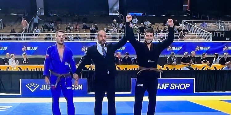 Académico de Odontología UV se corona Campeón Panamericano de Jiu-Jitsu 2026