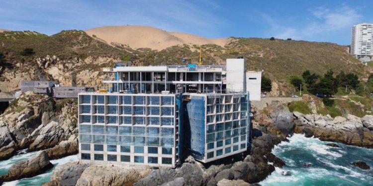 Hotel Punta Piqueros podría convertirse en centro de eventos