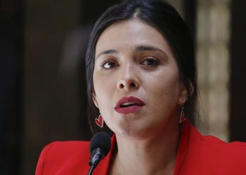 Depresión adolescente y redes sociales: las señales de alerta que padres y colegios no deben ignorar