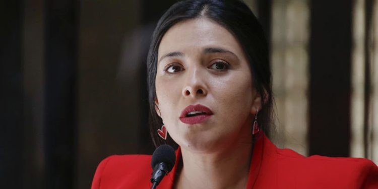 Depresión adolescente y redes sociales: las señales de alerta que padres y colegios no deben ignorar