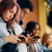 Depresión adolescente y redes sociales: las señales de alerta que padres y colegios no deben ignorar