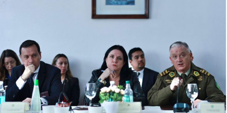 Subsecretario de Pesca recibe a pescadores de Quintero – Puchuncaví y propone agenda de trabajo conjunta para enfrentar tareas más urgentes