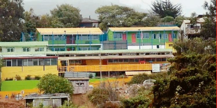 Los Carabineros que todos queremos: 99 años mirando al futuro