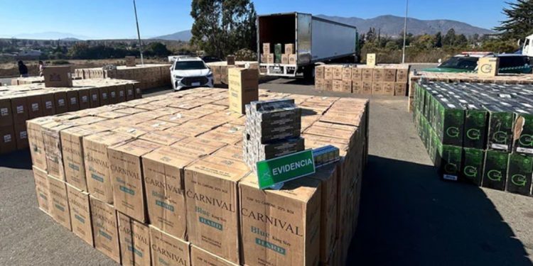 Incautan más de 832 mil cajetillas de cigarros en la Ruta 5 Norte