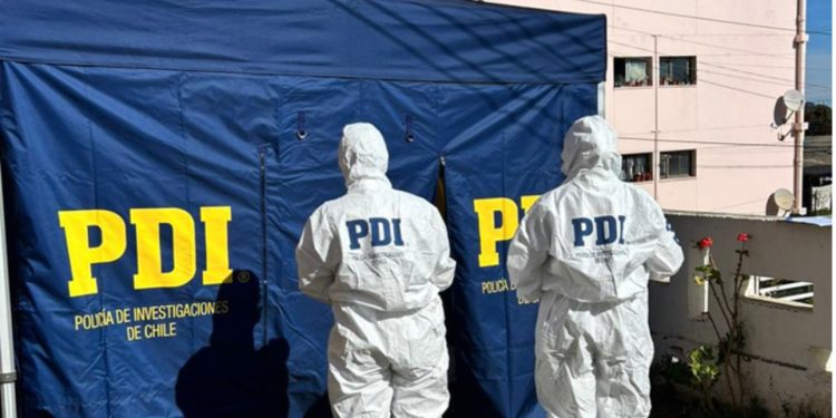 Pescadores están desaparecidos tras volcamiento de bote en Vichuquén