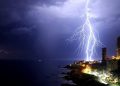 Emiten aviso por tormentas eléctricas con granizos y rachas para este miércoles en siete regiones