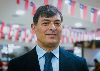 Ministro Quiroz y Franco Parisi sostendrán cita clave tras quiebre entre Gobierno y el PDG por Plan de Reconstrucción