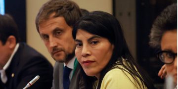 Acortar carreras universitarias: expertos entregan cifras y aseguran que el desafío no es solo reducir años