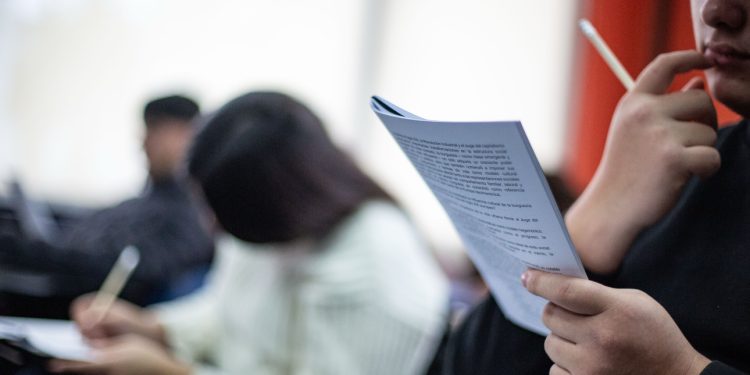 Preuniversitario UV abre inscripción para nuevo ensayo gratuito de la PAES que tomará el sábado 27 de junio