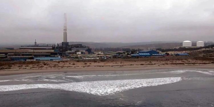 Detectan altos niveles de metales pesados en especies marinas comestibles en Bahía de Quintero