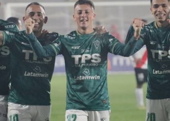 Wanderers sube a la cima de la primera B tras vencer a Rangers