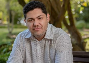 La única revolución es sentir lo que el mundo ha dejado de sentir