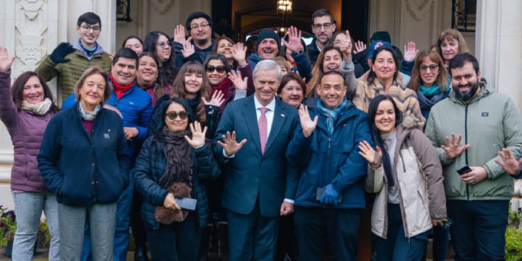 Denuncian que Hospital Van Buren gastó $5 mil millones en tratos directos