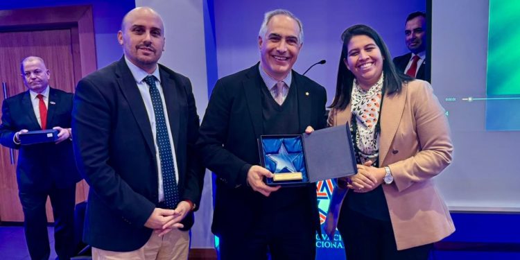 RN Viña del Mar celebró sus 39 años con homenaje a Francisco Chahuán