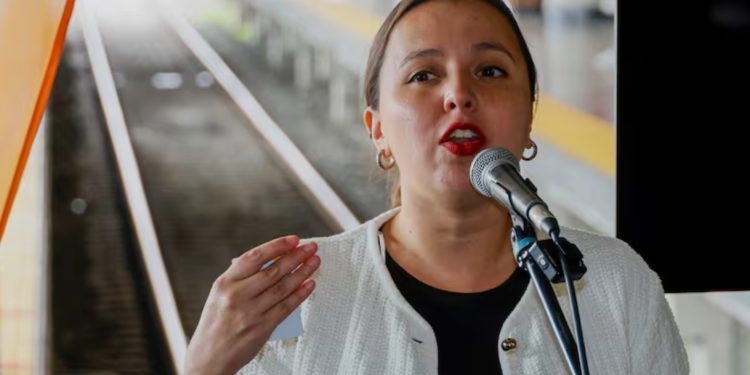 Alcaldesa Camila Nieto lamentó la falta de anuncios para Valparaíso
