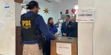 Detienen a cinco funcionarios municipales en Alto Hospicio por venta de licencias de conducir