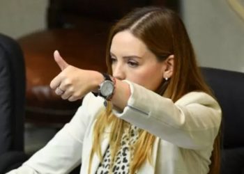 Francia golea a Noruega y se pone cartel de candidato