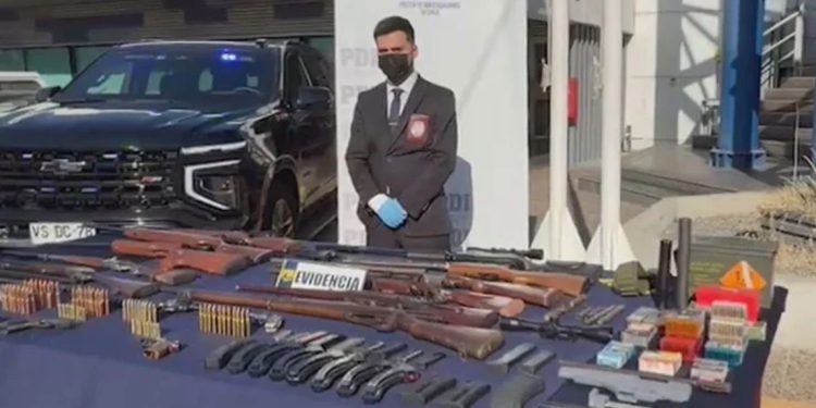 PDI desarticula estructura criminal dedicada al tráfico y modificación de armas en la Región de Valparaíso
