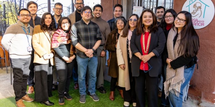 Casa para la Infancia, el innovador campo clínico comunitario en el que se forman los futuros psiquiatras infantiles de Medicina UV