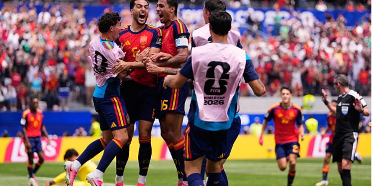 España eliminó a Bélgica con un gol cerca del final y chocará con Francia en semifinales del Mundial