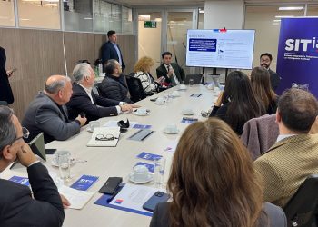 Gobernador y siete alcaldes firman acuerdo con Subsecretaría de Prevención del Delito para incorporar a la región en el Sistema Integrado de Teleprotección con IA