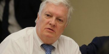 PDI incauta teléfono de Kusanovic tras denuncia de exfuncionario por devolución forzada de sueldo