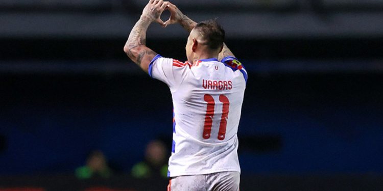 Con un gol de Eduardo Vargas la U derrotó a Audax Italiano