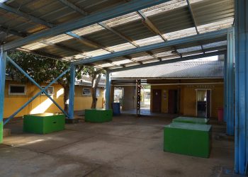 Gobierno Regional de Valparaíso visitó Escuela Intercultural Laguna Verde y compromete apoyo para su recuperación