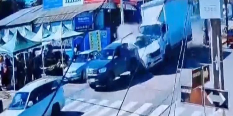 Camión fuera de control siembra el caos en Cartagena y deja 13 personas lesionadas